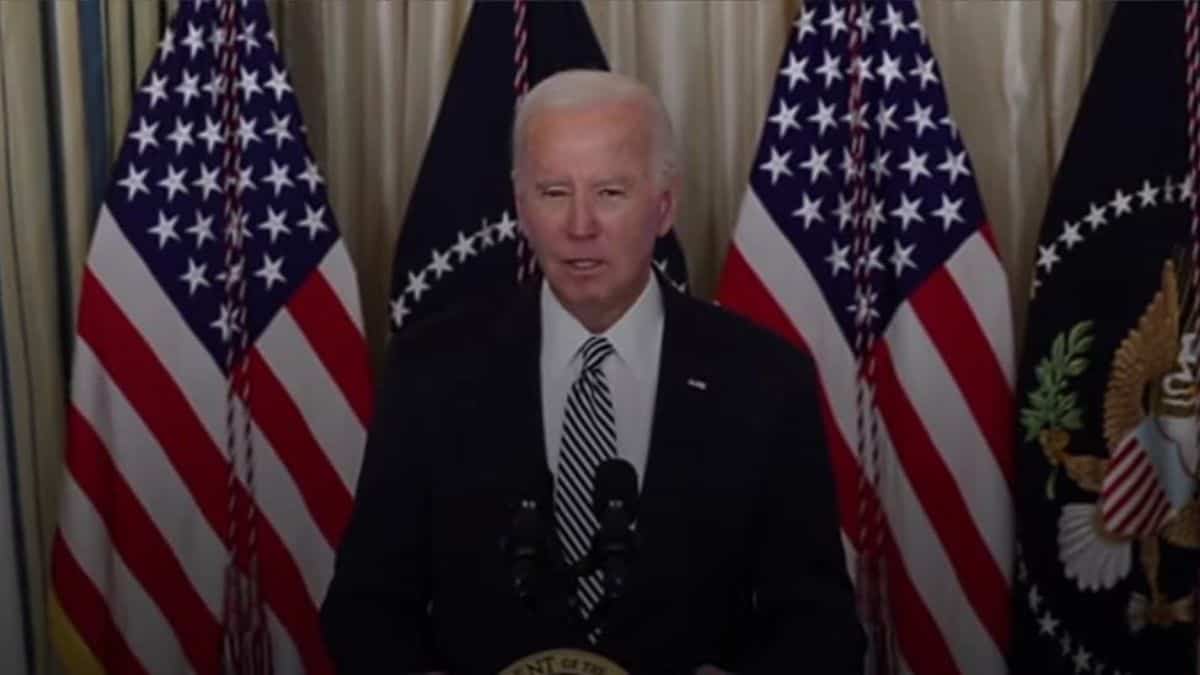 Biden postpones reviewing proposed natural gas export